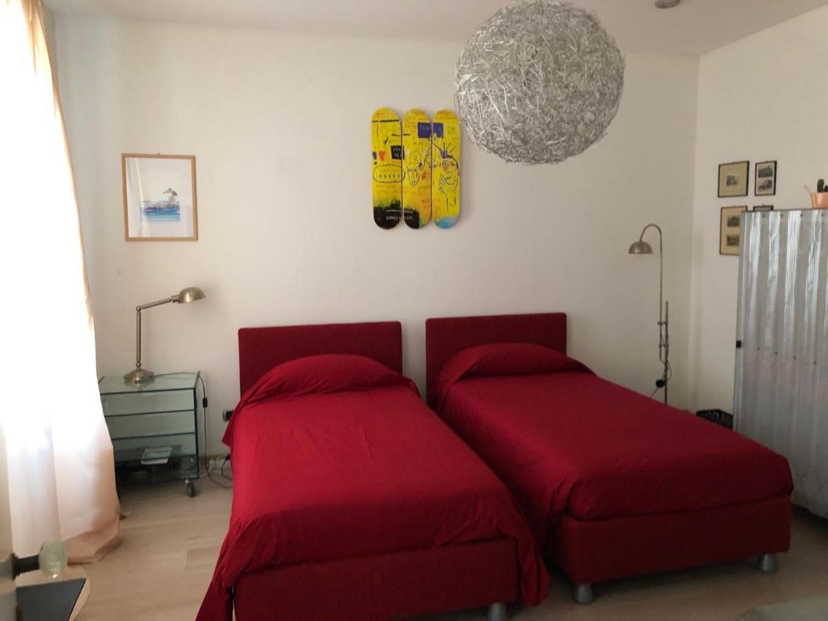 Ghetto Modern Apt For 4, Venice Apartment Exterior photo